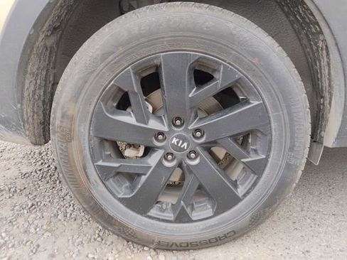 Used 2021 Kia Sorento S w/ Panoramic Sunroof Package image 14