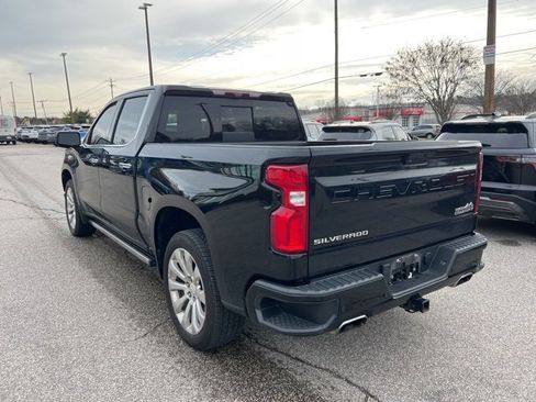 Used 2021 Chevrolet Silverado 1500 High Country w/ Technology Package image 4