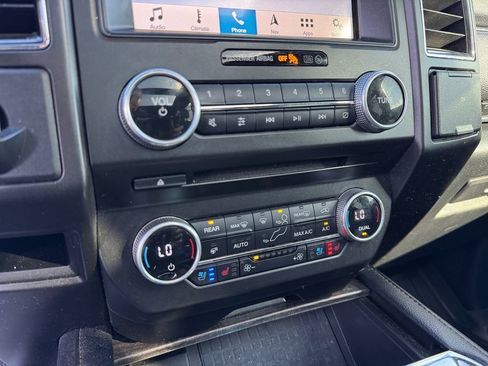 Used 2018 Ford Expedition Limited w/ Equipment Group 301A image 35