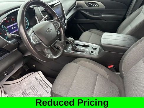 Used 2022 Chevrolet Traverse LT w/ Midnight/Sport Edition image 10
