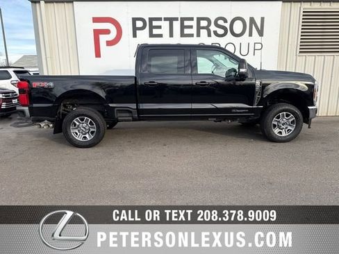 Used 2025 Ford F250 Lariat w/ FX4 Off-Road Package image 2