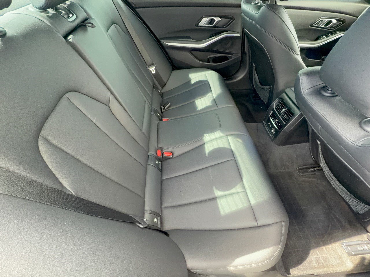 Used 2020 BMW 330i xDrive Sedan w/ Convenience Package AWD/4WD image 29