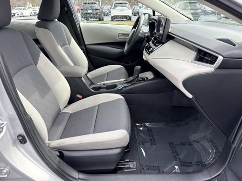 Used 2023 Toyota Corolla LE image 24