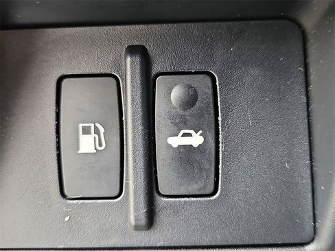 Used 2011 Lexus IS 250 AWD image 27