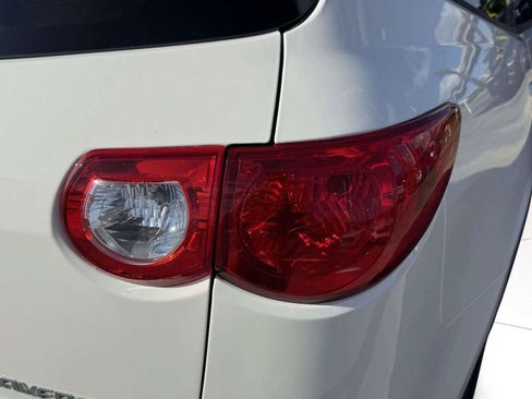 Used 2012 Chevrolet Traverse LS FWD image 14