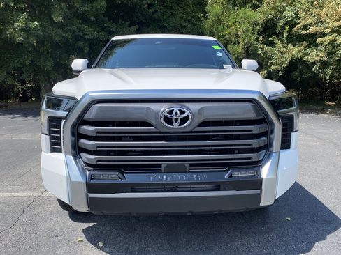 Used 2025 Toyota Tundra Limited AWD/4WD image 3