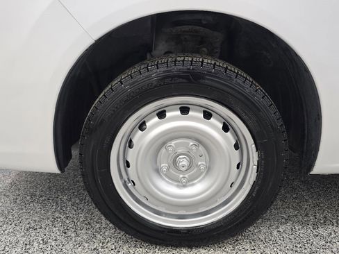 Used 2020 Nissan NV200 SV w/ Back Door Glass Package image 23