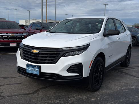 Certified 2024 Chevrolet Equinox LS image 2