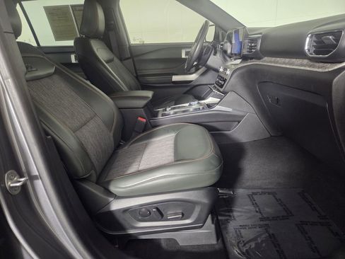 Used 2022 Ford Explorer Timberline image 34
