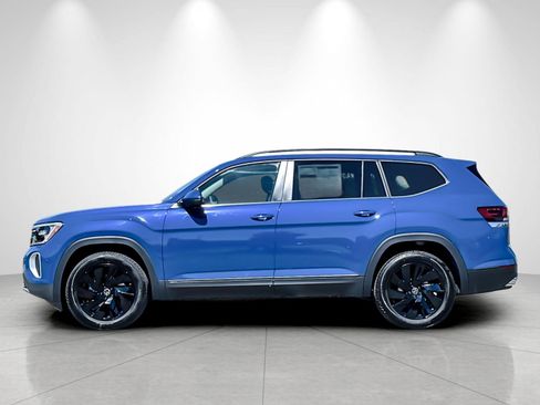New 2026 Volkswagen Atlas SE w/ Panoramic Sunroof Package AWD/4WD image 2