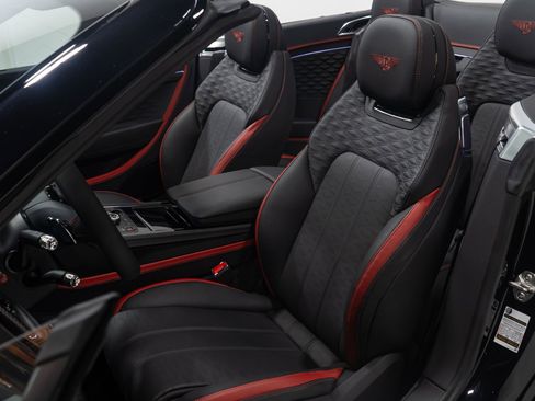 Used 2025 Bentley Continental GT Speed image 41