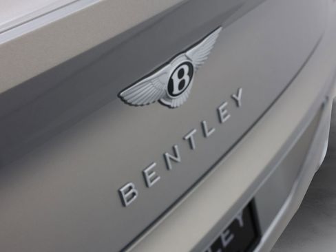 Used 2021 Bentley Continental GT AWD/4WD image 24