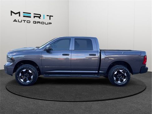 Used 2019 RAM 1500 4x4 Crew Cab Tradesman image 5
