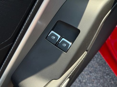 Used 2019 Chevrolet Corvette Stingray Coupe w/ Battery Protection Package RWD image 18