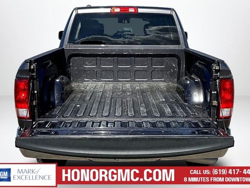 Used 2021 RAM 1500 Classic SLT AWD/4WD image 7