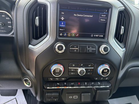 Used 2020 GMC Sierra 1500 Denali AWD/4WD image 21