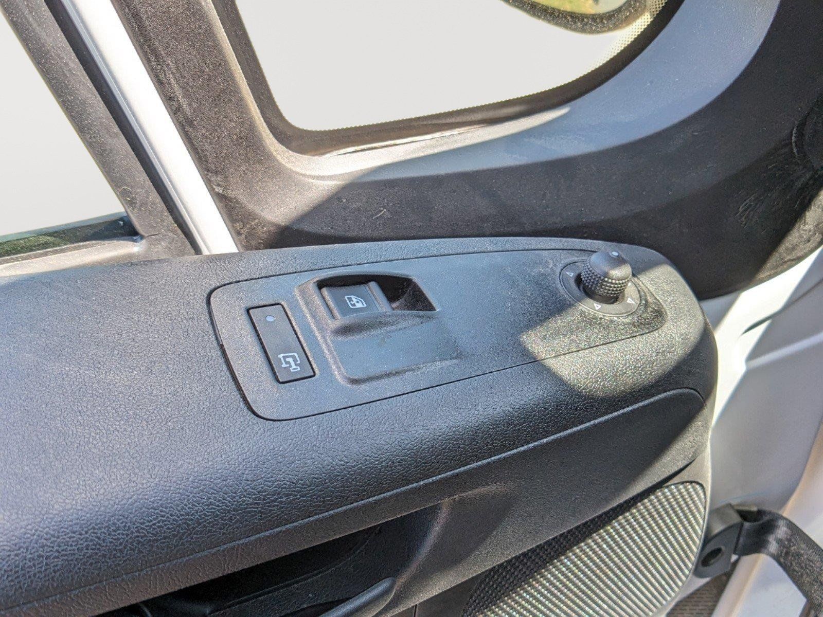 New 2024 RAM ProMaster 3500 w/ Delivery Van Package FWD image 15