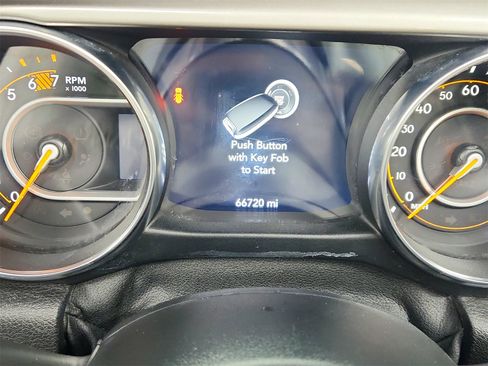 Used 2020 Jeep Wrangler Unlimited Sahara image 20