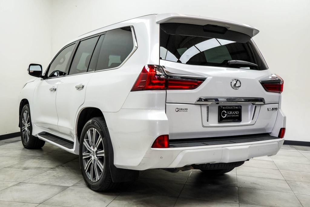 Used 2018 Lexus LX 570 4WD image 12