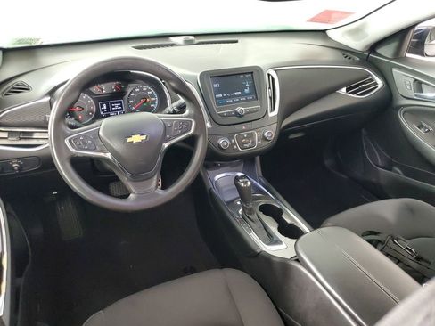 Used 2017 Chevrolet Malibu LT image 15