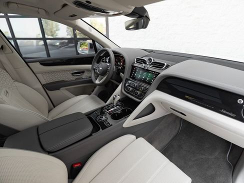 Certified 2023 Bentley Bentayga Speed AWD/4WD image 32