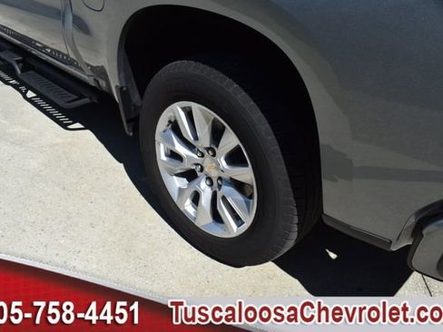 Used 2025 Chevrolet Silverado 1500 Custom image 14