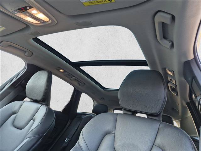 Used 2025 Volvo XC60 T8 Plus w/ Protection Package Premier AWD/4WD image 16