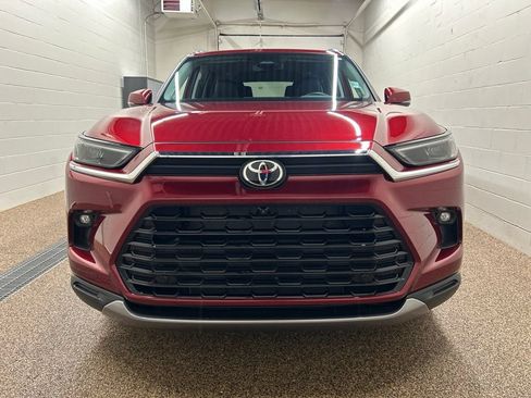 Used 2026 Toyota Grand Highlander AWD image 6