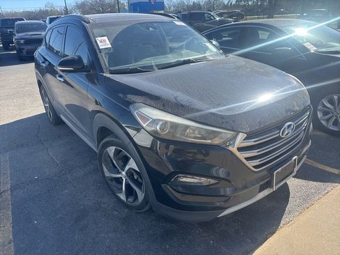 Used 2017 Hyundai Tucson Limited w/ Limited Ultimate Package 03 image 3
