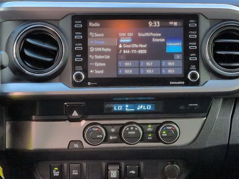 Used 2022 Toyota Tacoma SR5 w/ Technology Package RWD image 17