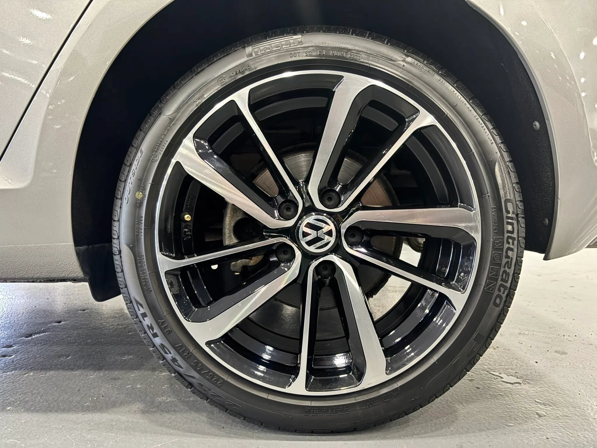 Used 2015 Volkswagen Golf S FWD image 45