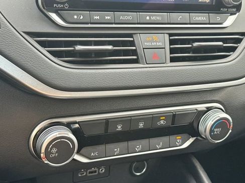 Used 2025 Nissan Altima 2.5 S image 21