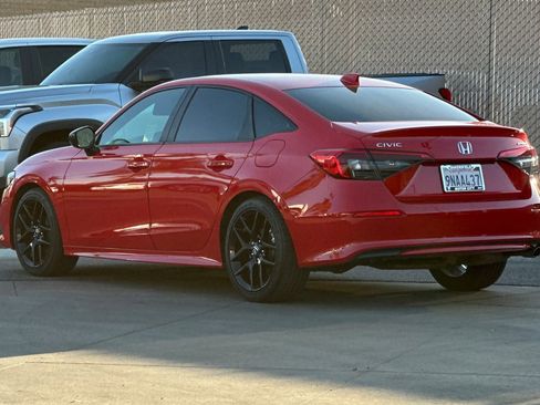 Used 2024 Honda Civic Sport image 6