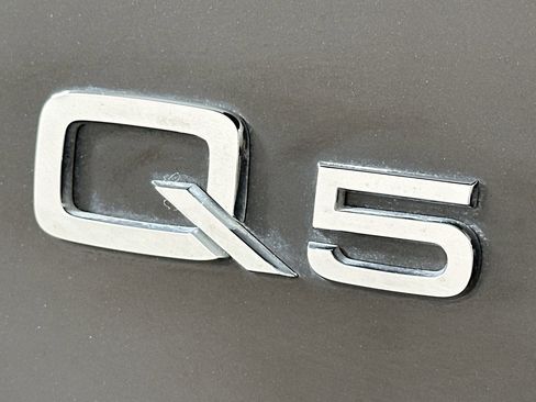 Used 2022 Audi Q5 2.0T Premium Plus w/ Premium Plus Package image 10