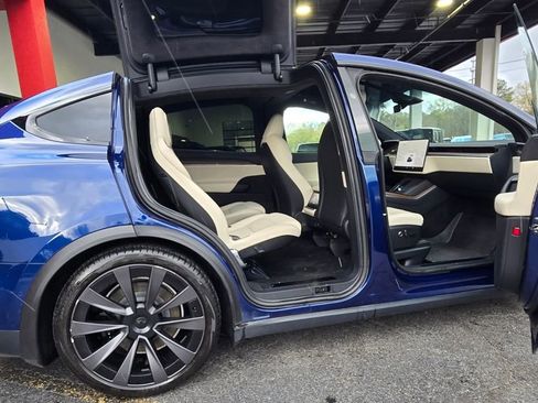 Used 2023 Tesla Model X AWD/4WD image 16