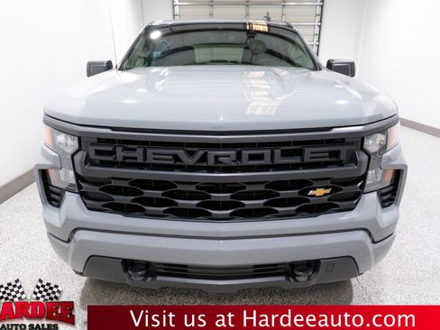 Used 2024 Chevrolet Silverado 1500 Custom image 7