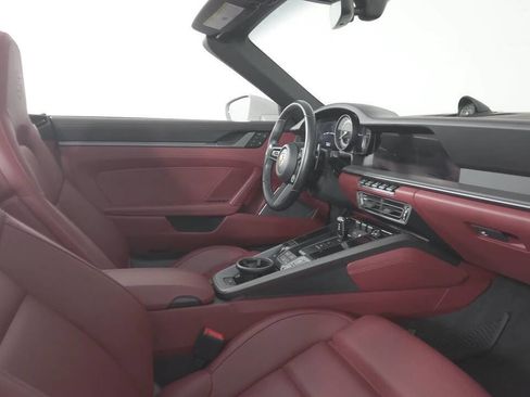 Used 2023 Porsche 911 Carrera 4S w/ Sport Package image 10