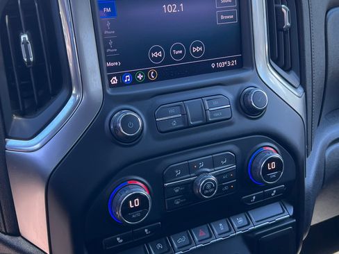 Used 2020 Chevrolet Silverado 1500 LT w/ Convenience Package image 16