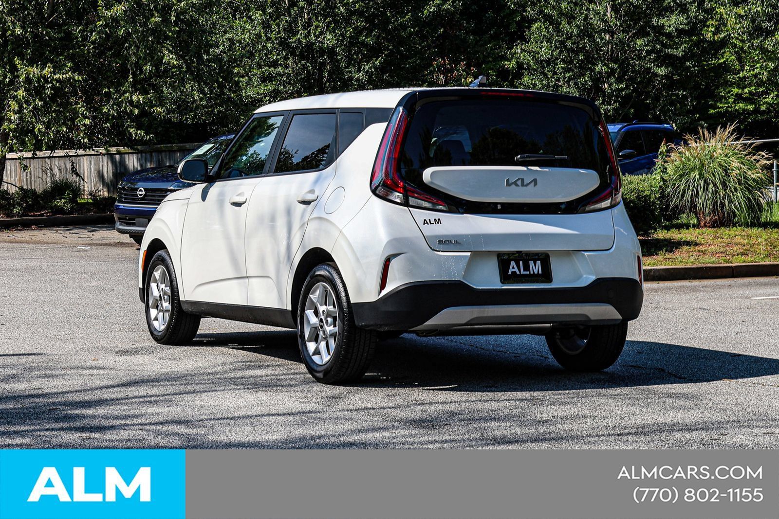 Used 2025 Kia Soul LX w/ LX Technology Package FWD image 8