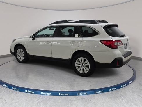 Used 2019 Subaru Outback 2.5i Premium AWD/4WD image 8