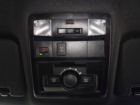 Certified 2023 Toyota Tacoma TRD Off-Road w/ Black Out Package (TMS) AWD/4WD image 19