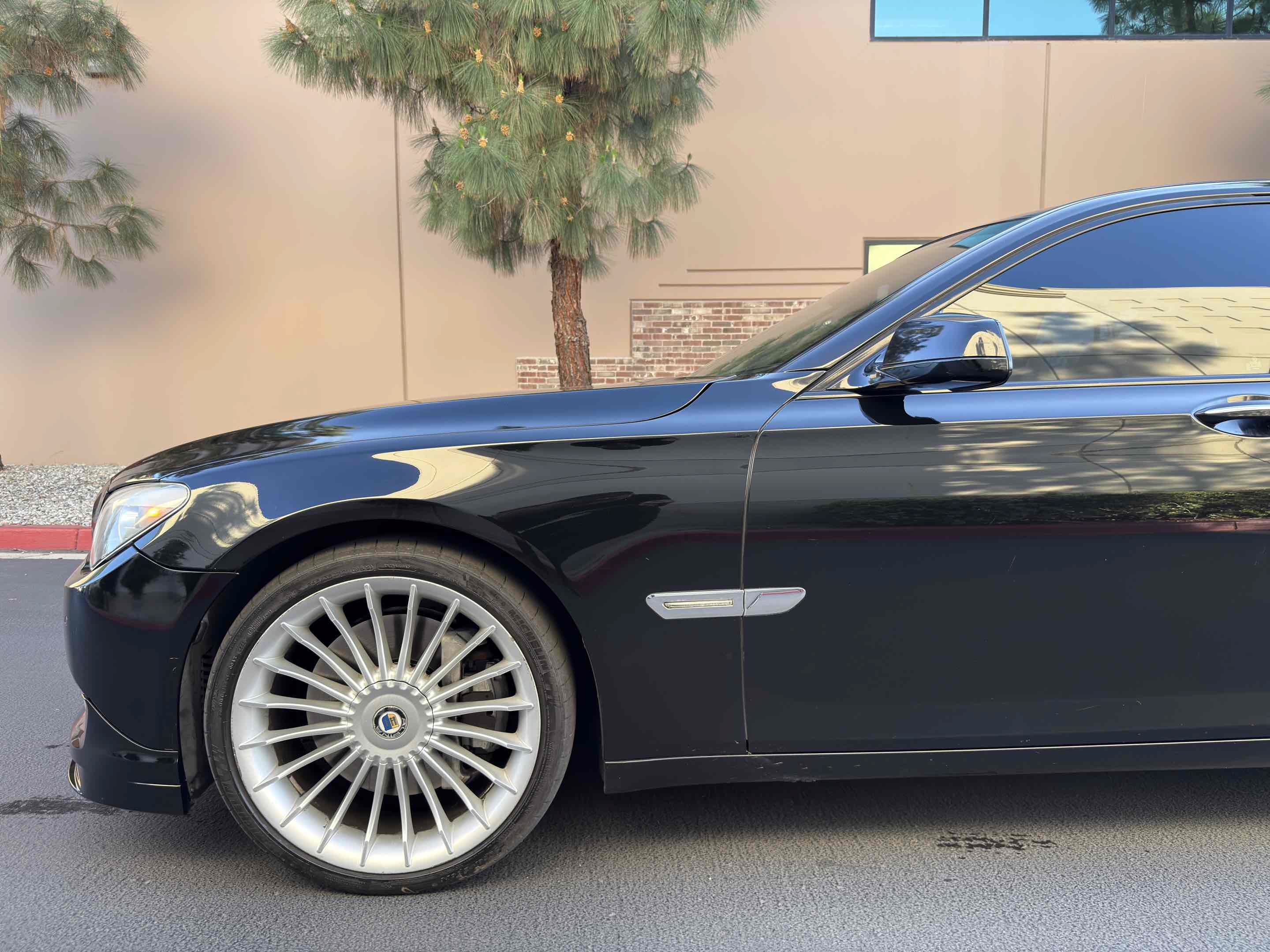 Used 2012 BMW ALPINA B7 RWD image 25