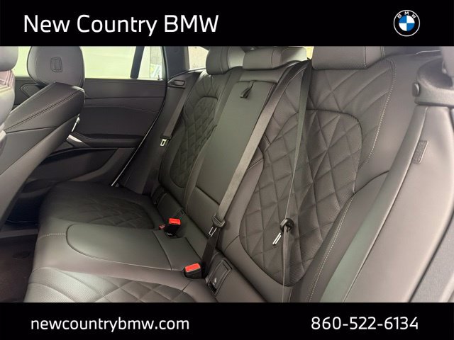 New 2027 BMW X6 xDrive40i w/ Premium Package AWD/4WD image 13