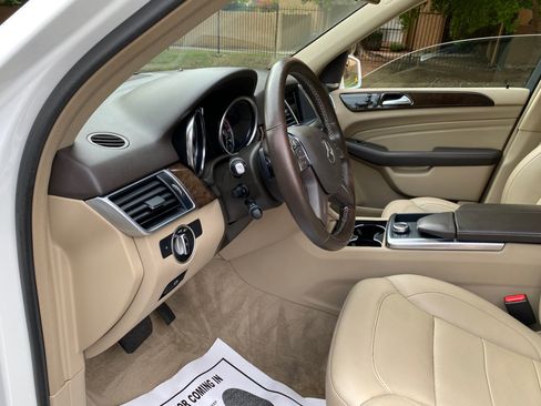 Used 2015 Mercedes-Benz ML 350 2WD w/ Premium 1 Package image 34