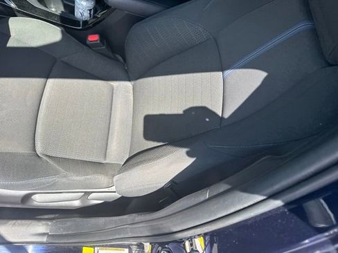 Used 2021 Toyota Corolla SE w/ Carpet Mat Package (TMS) FWD image 12