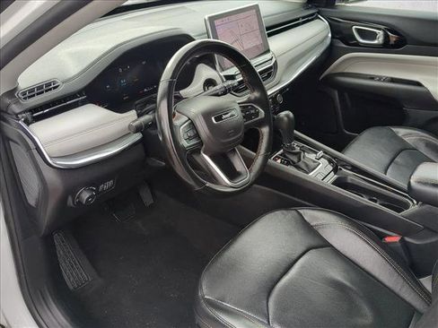 Used 2022 Jeep Compass Limited w/ Elite Group image 10