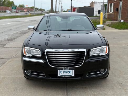 Used 2012 Chrysler 300 C AWD/4WD image 2