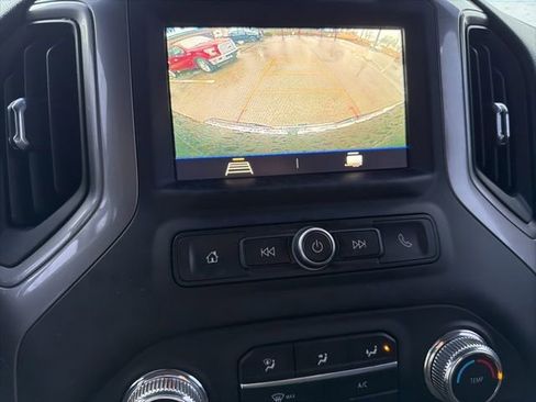 Used 2022 GMC Sierra 2500 Pro w/ Convenience Package image 18