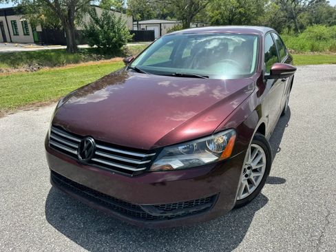 Used 2012 Volkswagen Passat 2.5 S FWD image 1