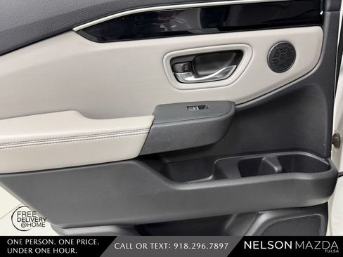 Used 2023 Honda Pilot Touring image 31